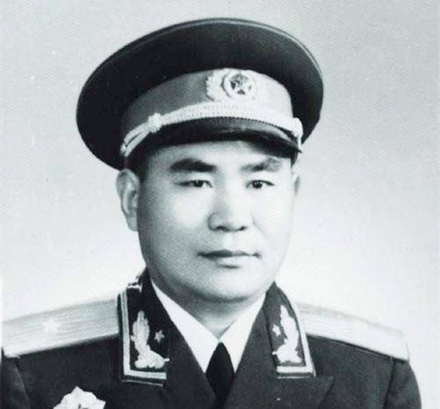 范天恩回国被冻伤,赴前线又遇车祸,他说:用担架抬我上阵地