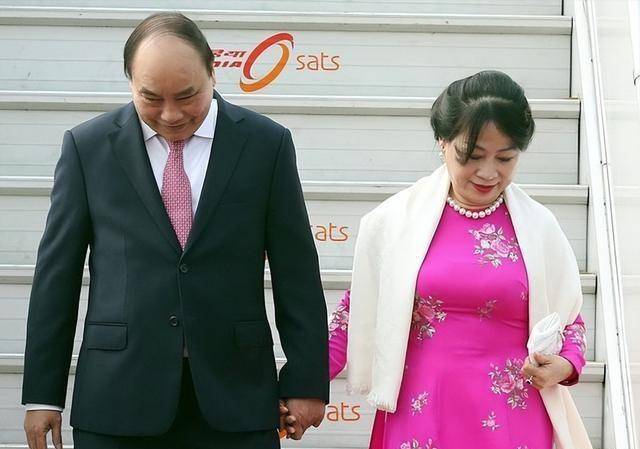 越南第一夫人:天生一张旺夫脸,儿女双全,致力发展丝绸文化_陈月秋