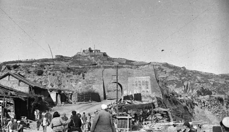 军统在延安耻辱性失败,派去32人全暴露,3人被感化要求入党