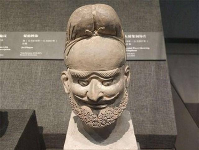 甘肃出土17块石板,被放在地下室,30年后被定为国家一级甲等文物