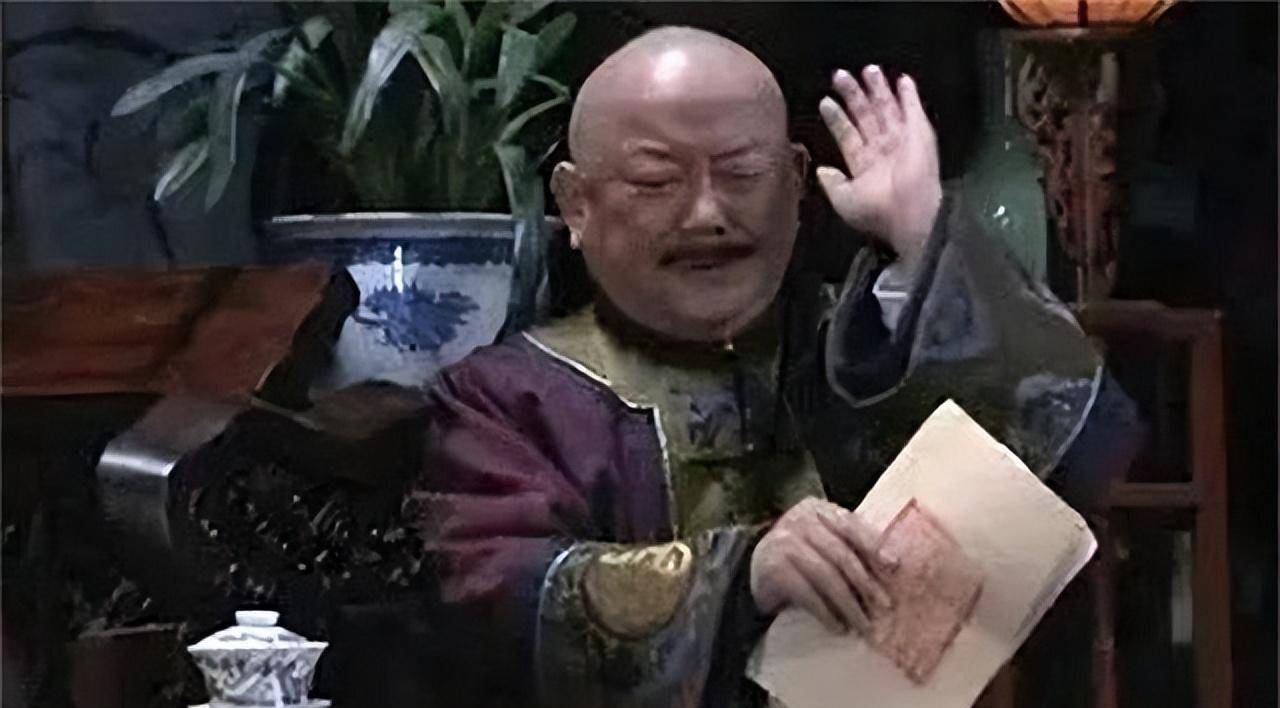 乾隆刚一咽气,嘉庆帝就调一位老人进京,和珅:我命休矣