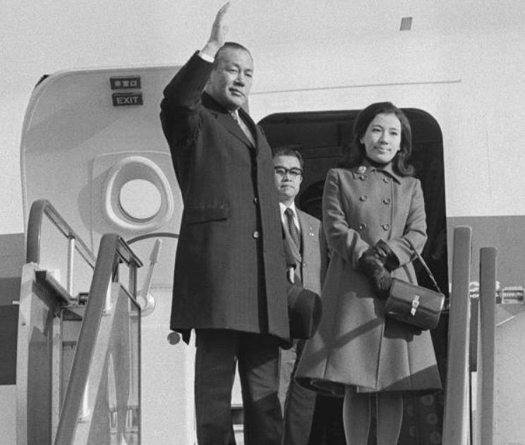 72年田中角荣访华,称做好"必死的准备",回国后险被逼剖腹谢罪