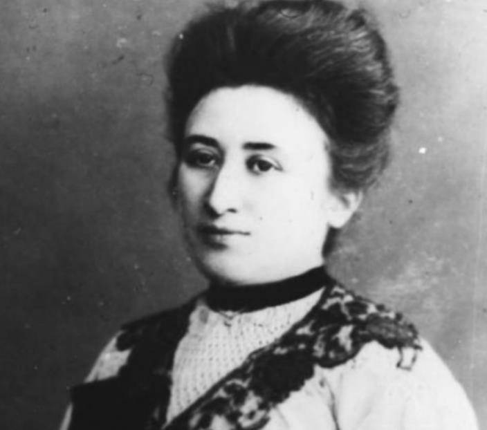 女革命家罗莎·卢森堡,与列宁齐名,却为了获得国籍与陌生人结婚