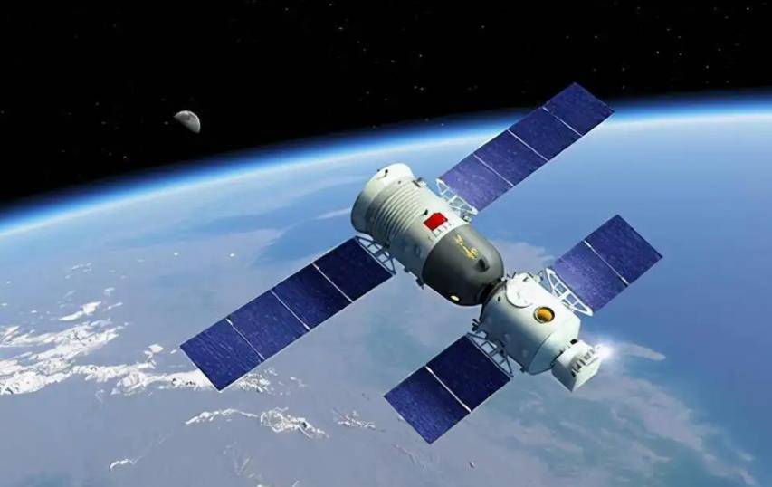 我国共13人上过太空,为何两位是航天英雄,其他是英雄航天员?