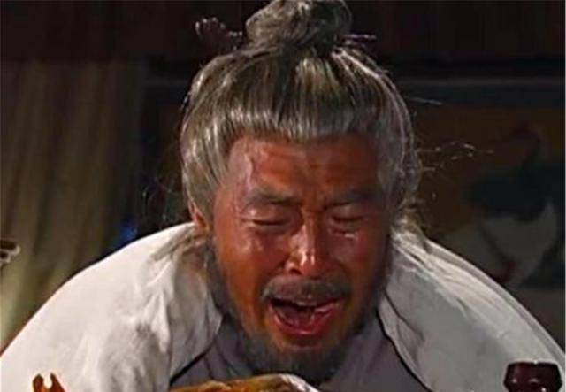 朱元璋出街暗访,扮成乞丐去要饭,为何回来后连杀五位大臣?
