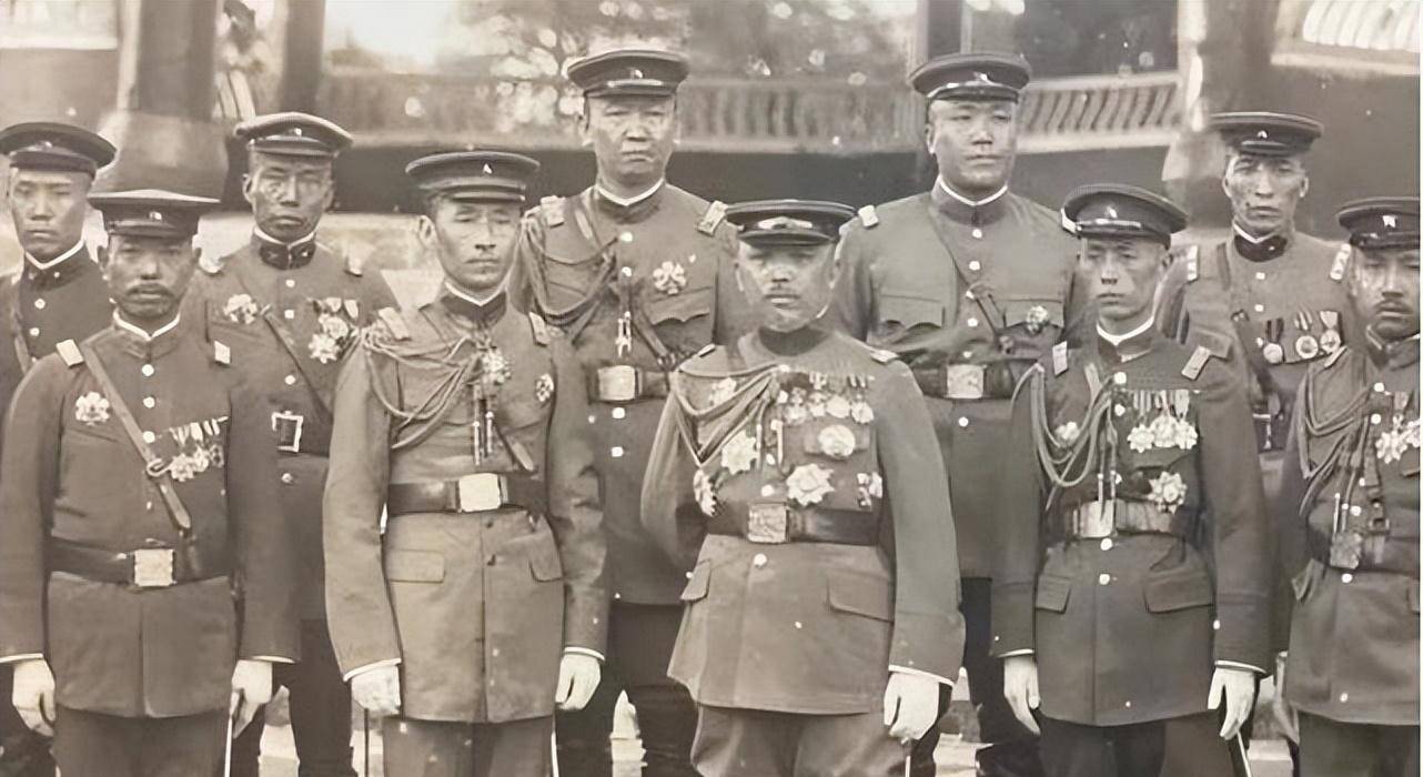 "云南王"卢汉晚年:捐光房产,1974年病逝前,家人提了一项请求