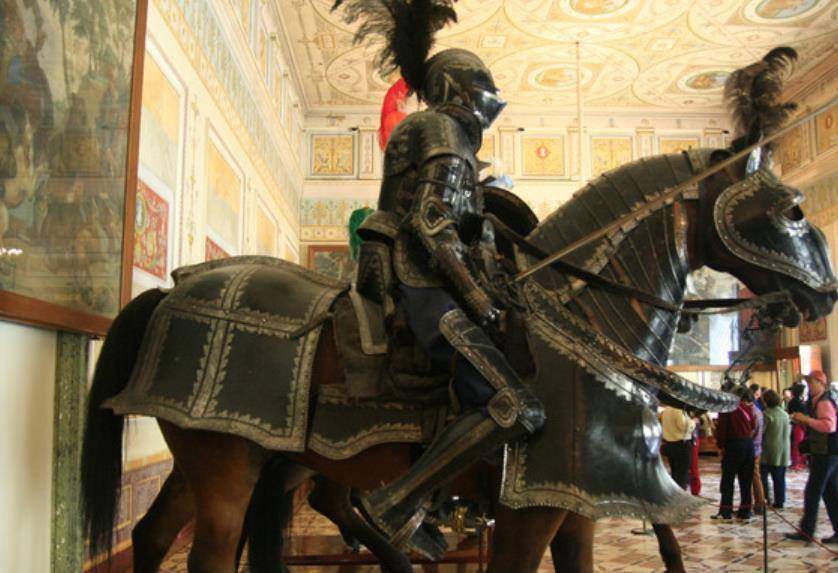 从小开始培养,服役期只有60天的骑士制度,对西欧发展有何影响?