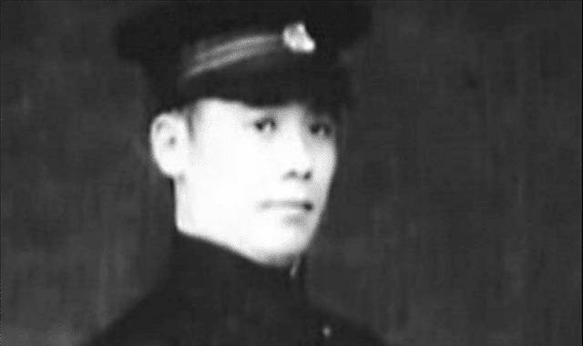 坑爹袁克定:撺掇父亲称帝,痴想当太子,晚年忠心老仆给他吃菜叶