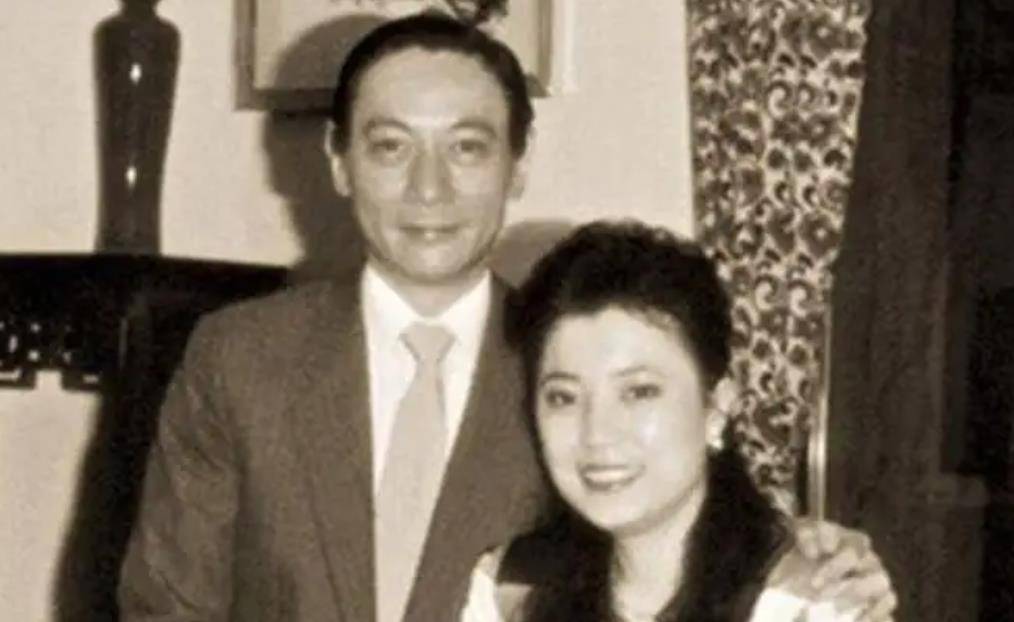 1996年,蒋孝勇去世,为完成其祖父遗愿,病入膏肓之