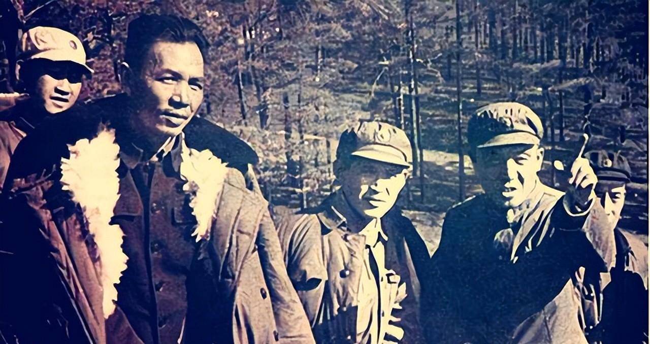 丁盛手下一战士33岁升大军区副职,卷入旋涡撤职,待遇比老领导好