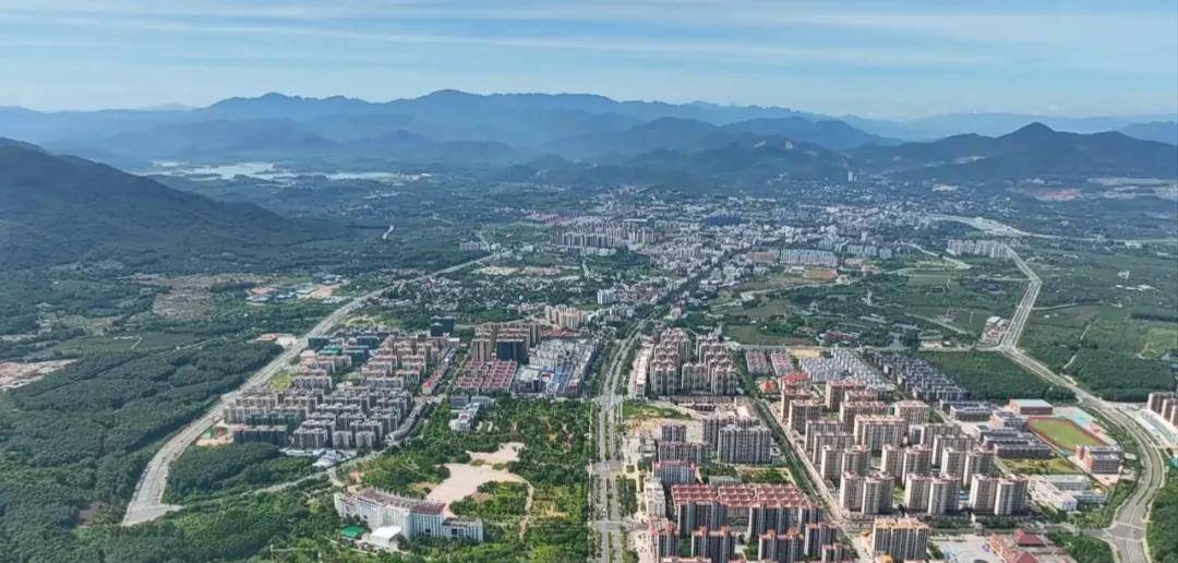 2002年,海南昌江县12个乡镇,为何被合并为7个?_县城_区域_王下乡