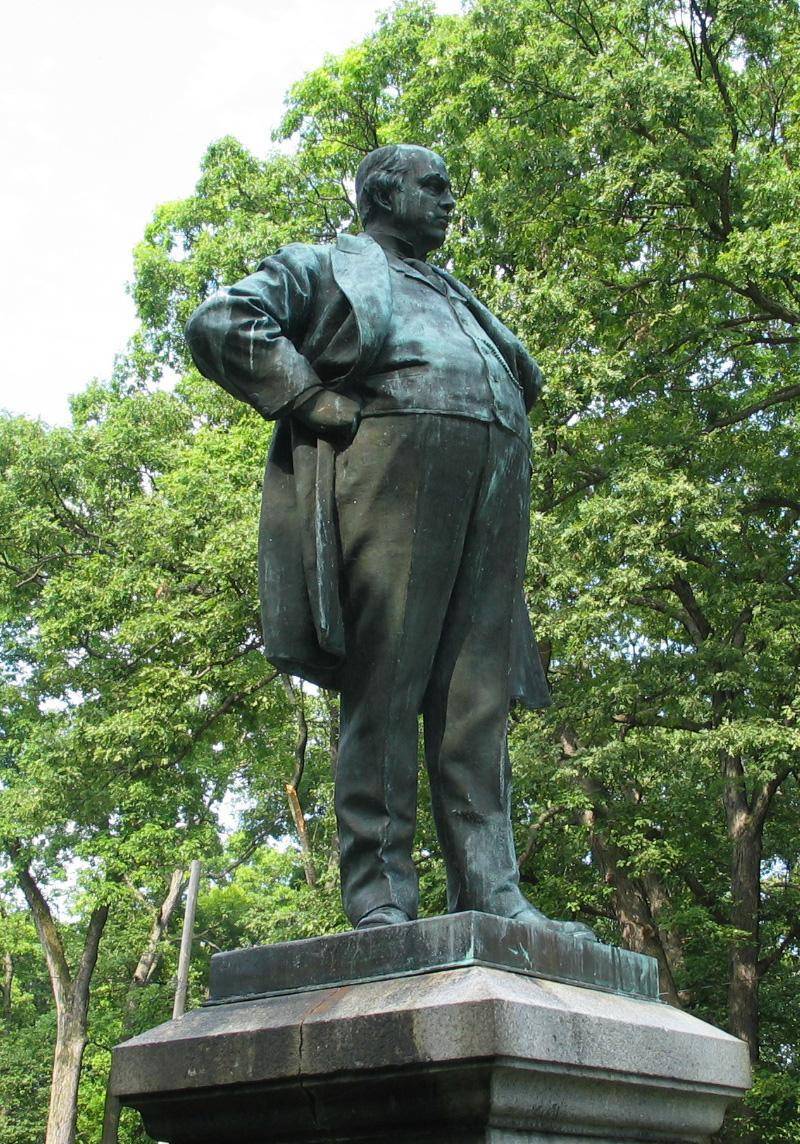 罗伯特·英格索尔在美国"自由思想黄金时代",做出了什么贡献?