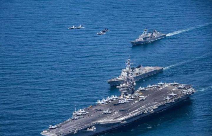 伊朗后院失火美国落井下石:不准抓捕暴徒,航母开入海峡发出警告