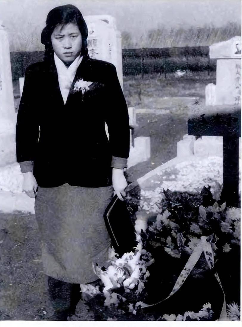 1948年,地下党王孝和被判死刑大笑,妻子:知道他骗我,但不恨他