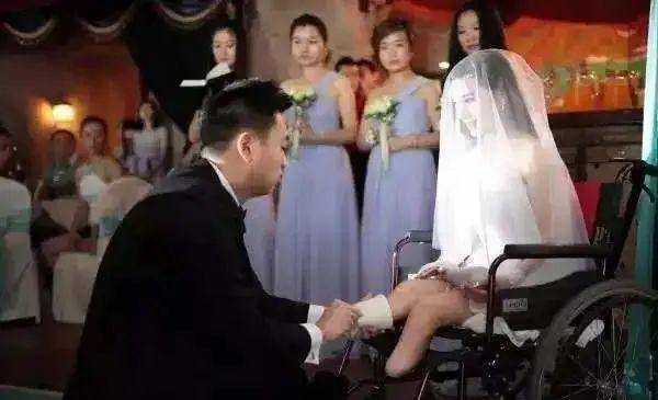汶川地震13年后,曾经历断腿丧女的舞蹈老师,如今终于改写了结局_廖智
