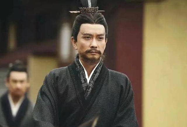 司马昭"表哥"身居三公之位,为何一心求隐,不下百次"辞职"?