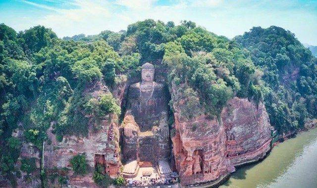 1962年,政府修缮乐山大佛,发现了一间暗室,揭开1200年前的传说
