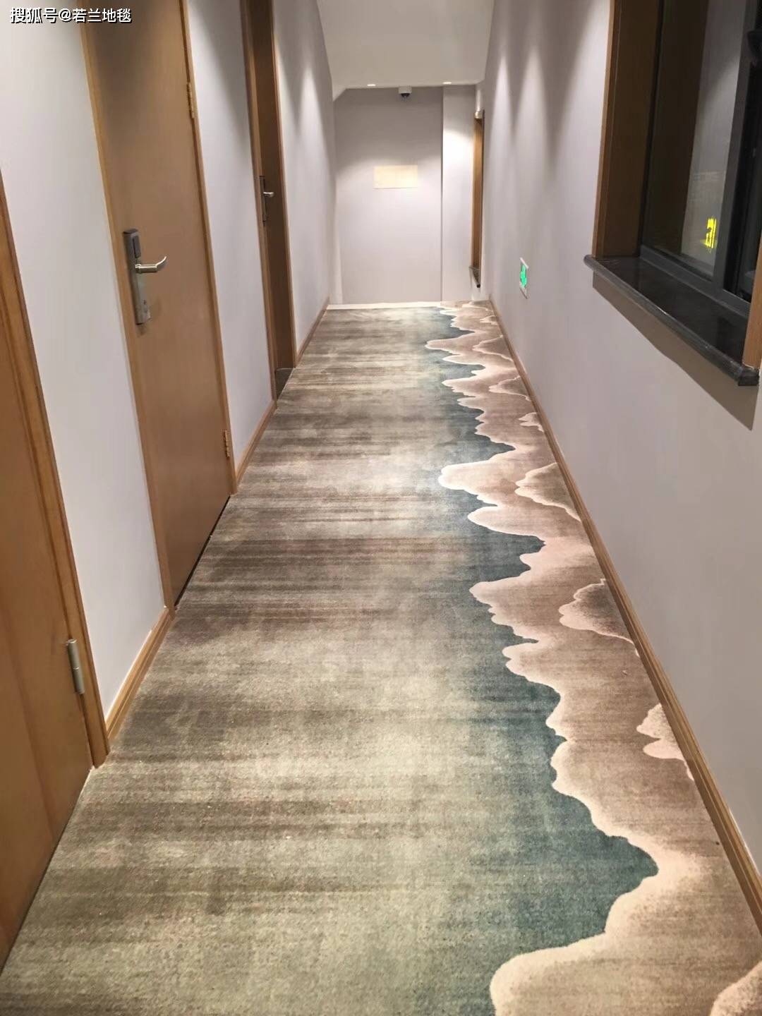 上海连锁品牌酒店过道地毯定制 若兰地毯来图可制作 免费供样_走廊