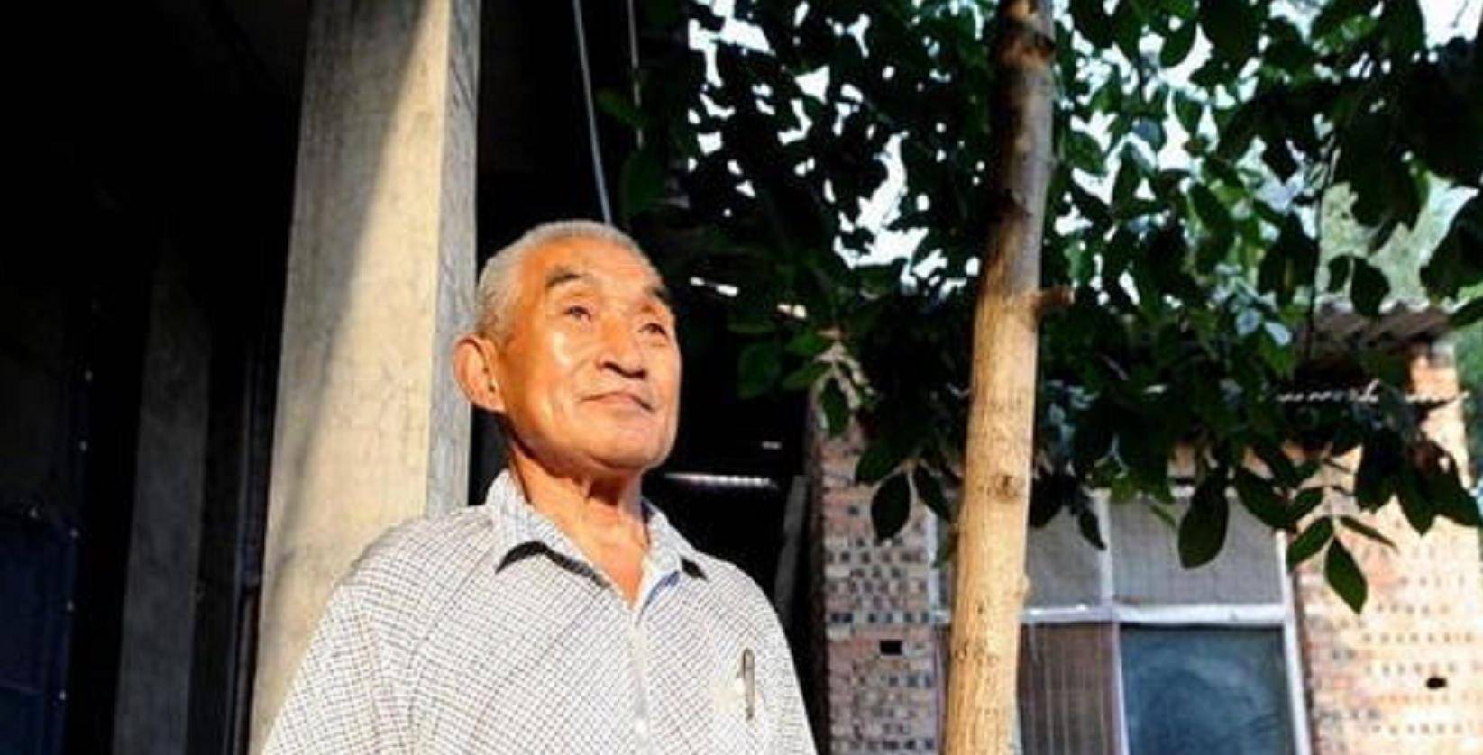 2019年河北一村民,看国庆阅兵时被吓到:俺村的老吴怎么在上面?