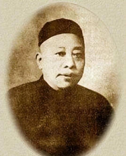 上海青帮老大黄金荣,霸占整个上海滩却曾遭暴打,晚年结局如何?