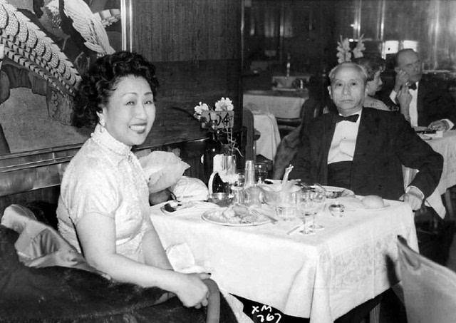 姻缘并非爱情,他的98年与四任妻子,原配削发为尼,现任百岁终老