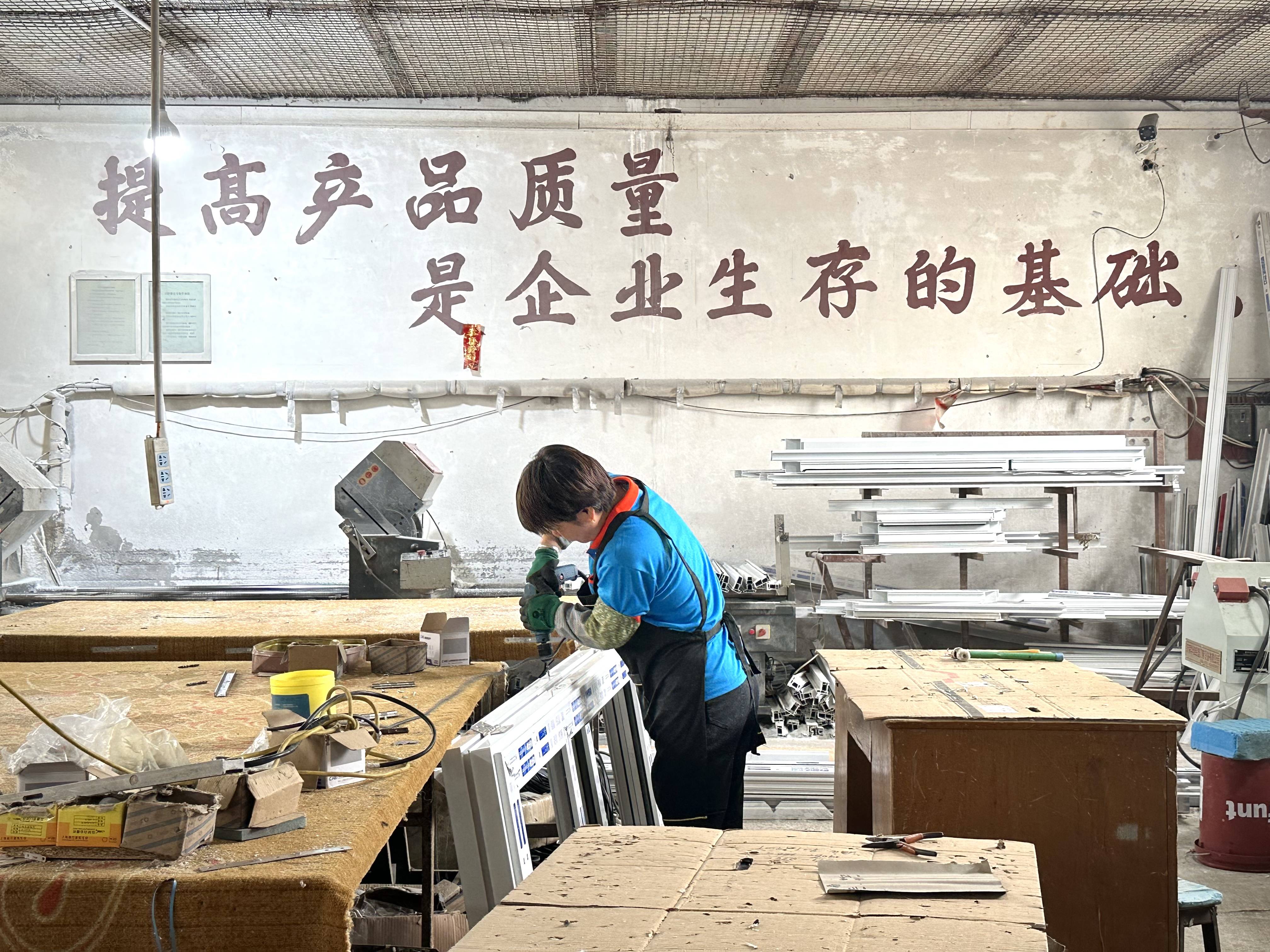 —涿州市摄影家协会走进企业采风创作