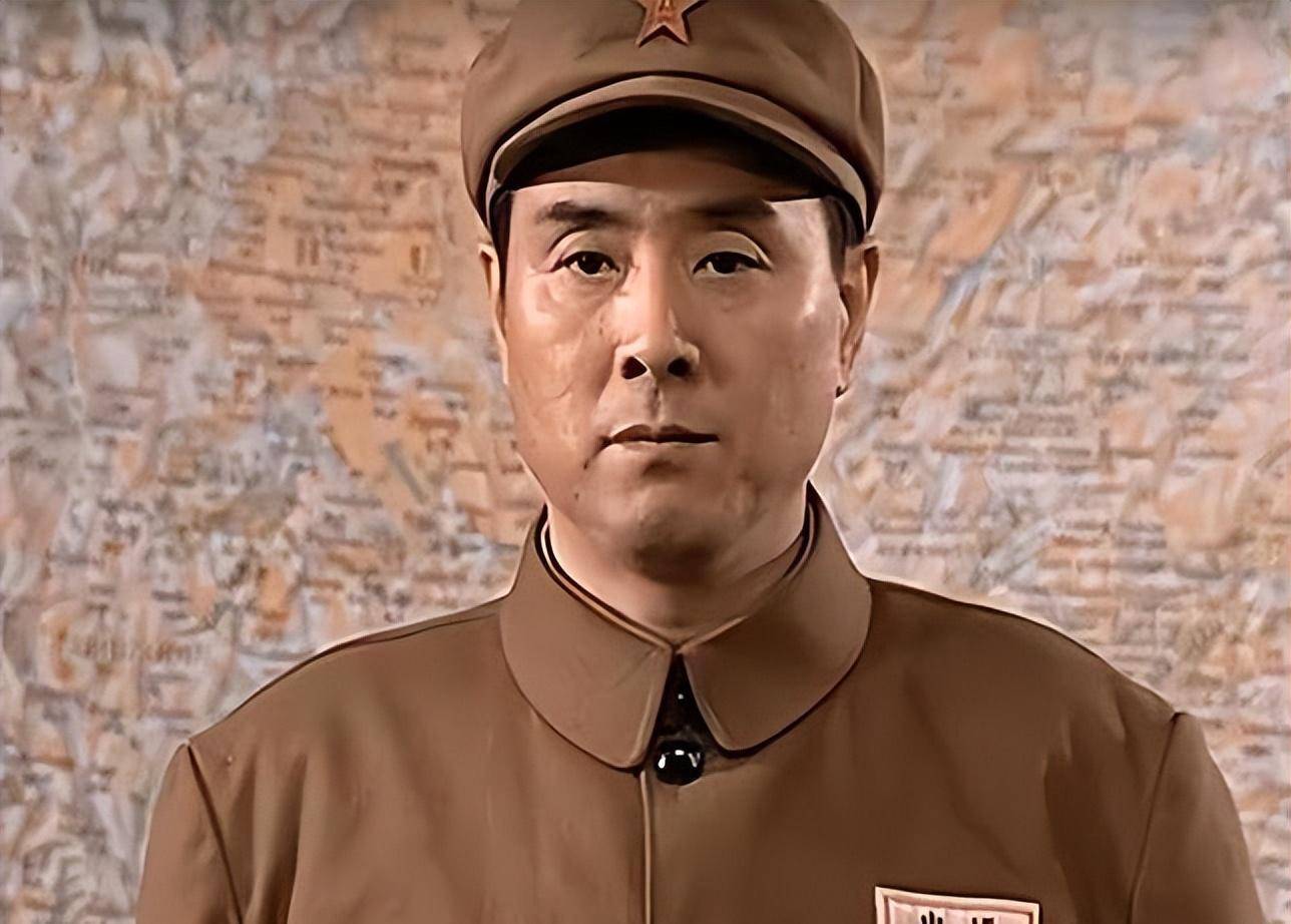 让丁伟赵刚都佩服的田墨轩,最睿智吗?其实他比李云龙强不了多少