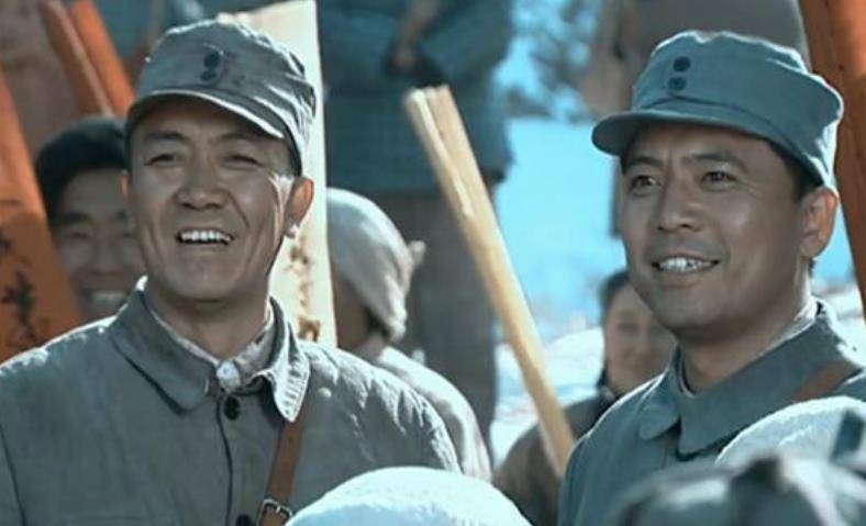 让丁伟赵刚都佩服的田墨轩,最睿智吗?其实他比李云龙强不了多少