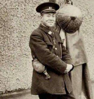 他是民国悍匪之首,被国,共,日三军追杀成功逃脱,死因大快人心_乔日成