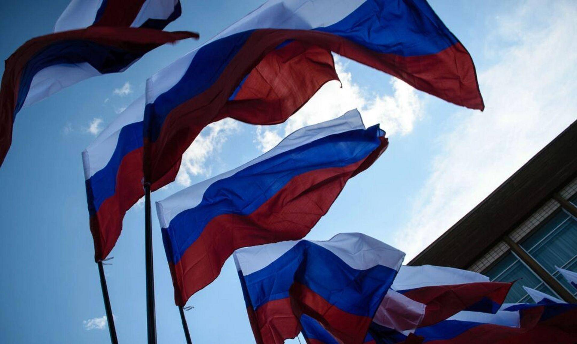 乌克兰运输军火的船只,在亚丁湾被海盗劫持,船上装有33辆坦克