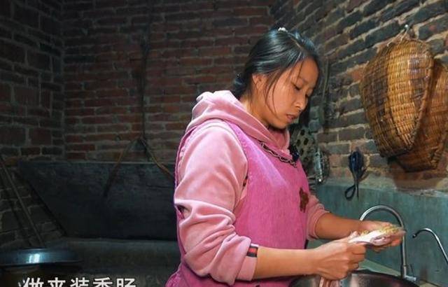 从农村主妇到千万网红,被央视点名称赞的桃子姐,到底做了什么?