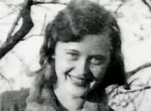 女子买到一个精美的钱包,却散发着一股臭味,专家:这是人皮造的