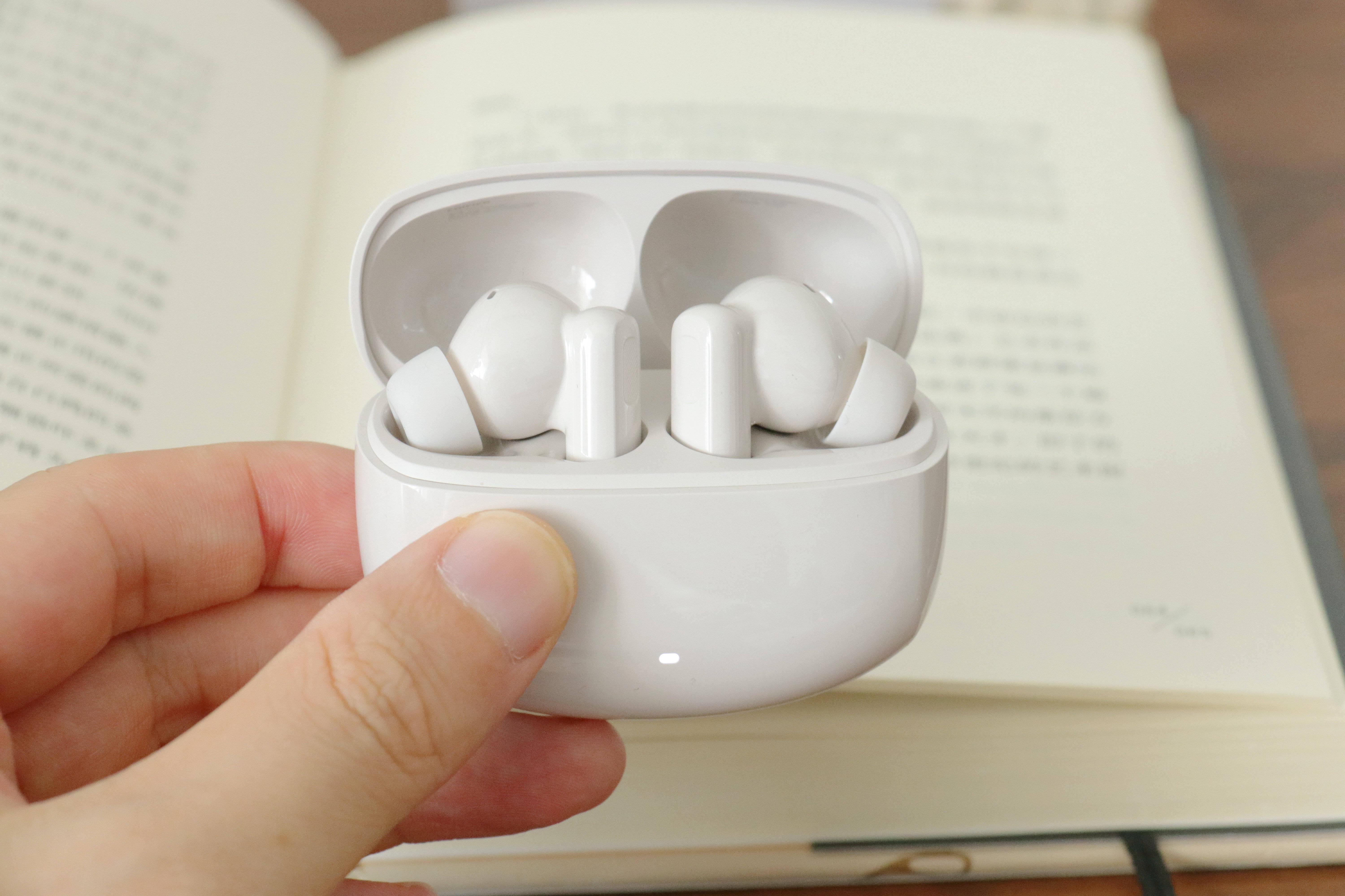 45dB主动降噪加持,佩戴很舒适,漫步者Lolli Pro 3蓝牙耳机性价比有多高