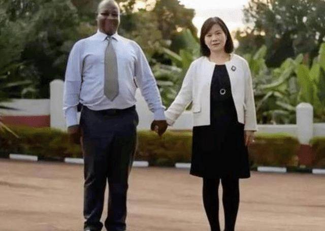 王丽红:曾是清华才女,25年前远嫁非洲,现在如何了?