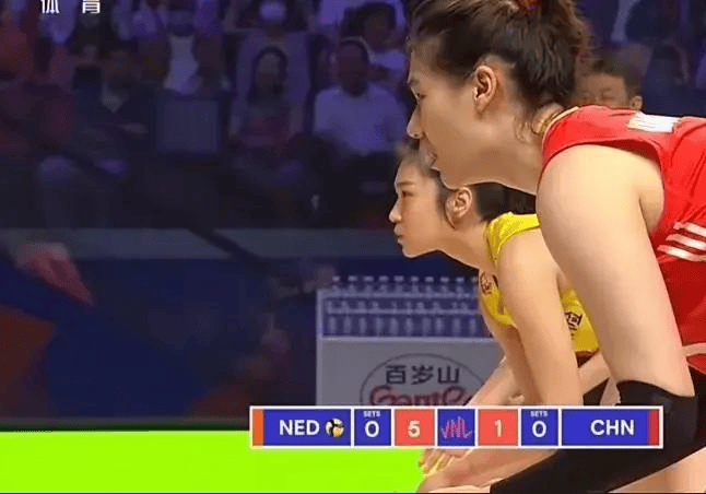 蔡斌回应最后让朱婷发球登场:河南和全国球迷施压,让她分享胜利