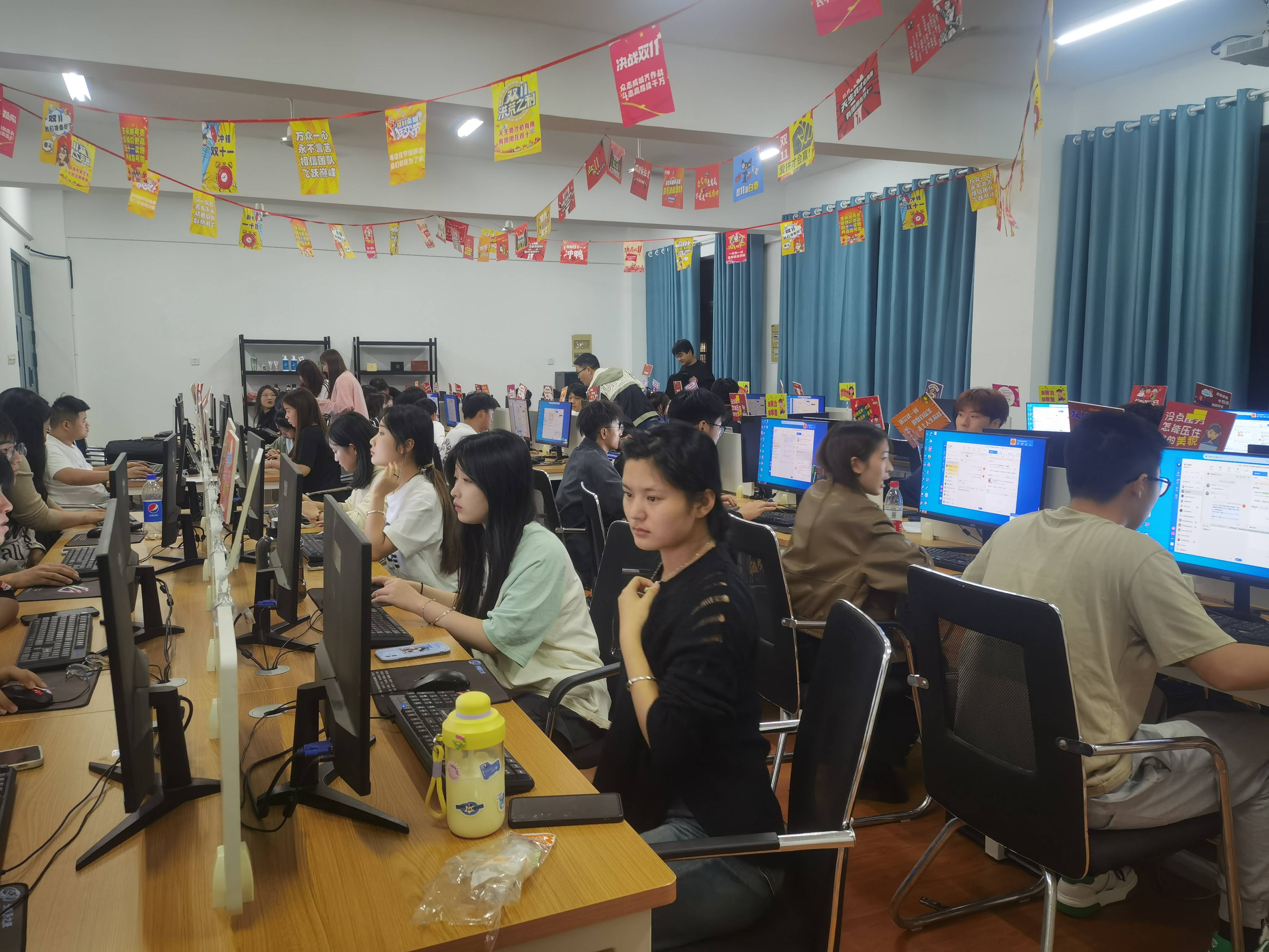 芜湖市中考成绩查询_芜湖市中考成绩不理想_安徽工业职业技术学院中专部