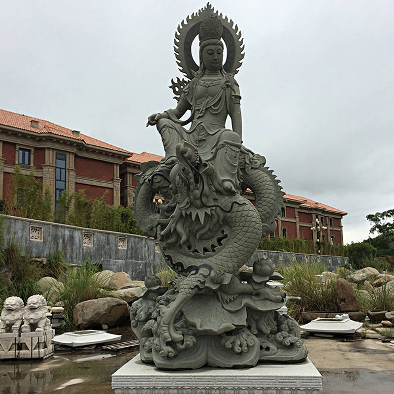 为何石雕观音像在佛像雕塑中能独领风骚?