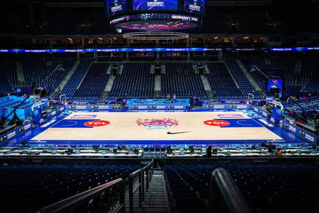 洲明体育围栏屏|赛场上的新视界与多维作用解析