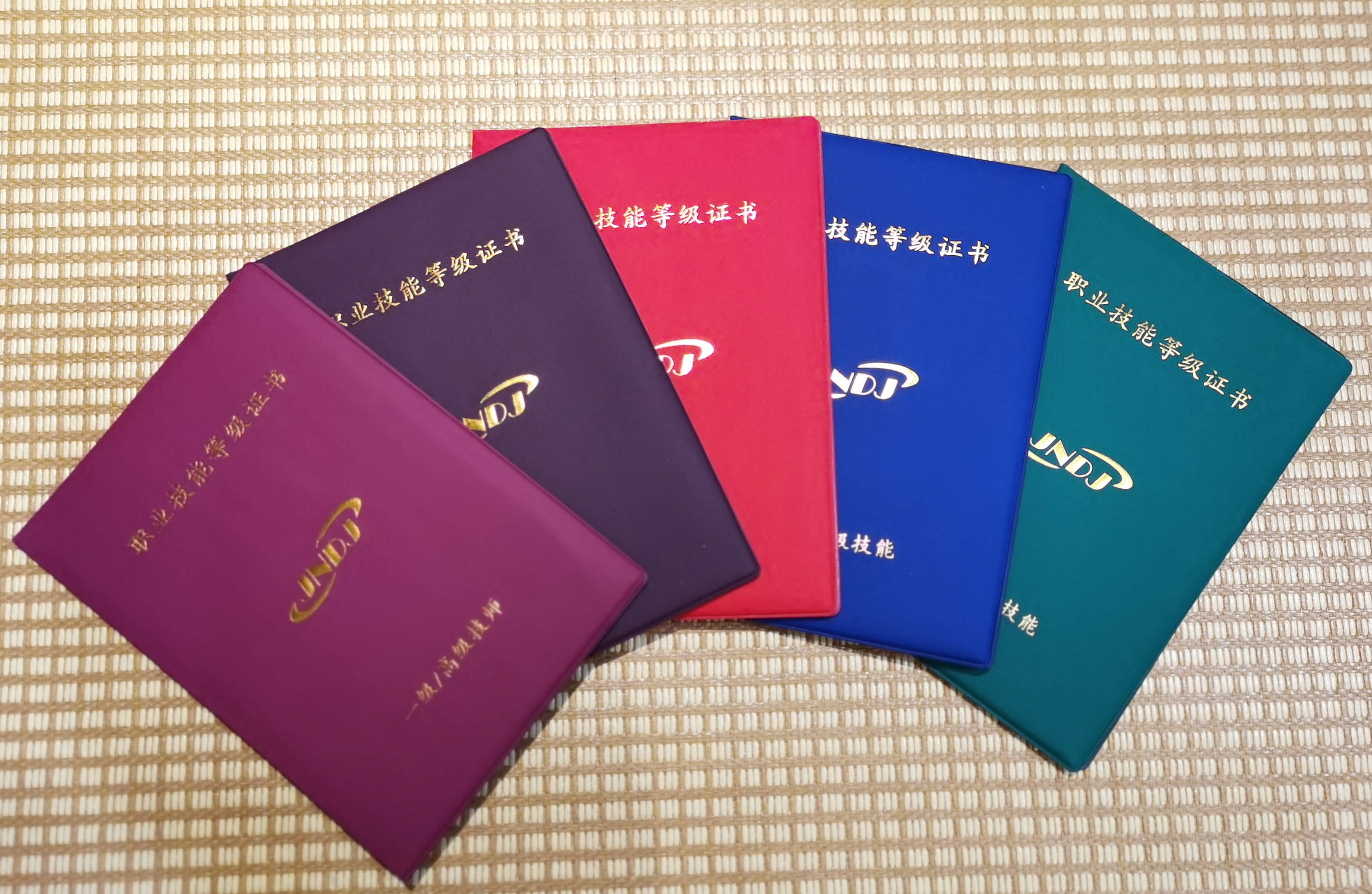 您是否渴望成为一名专业的茶艺师?