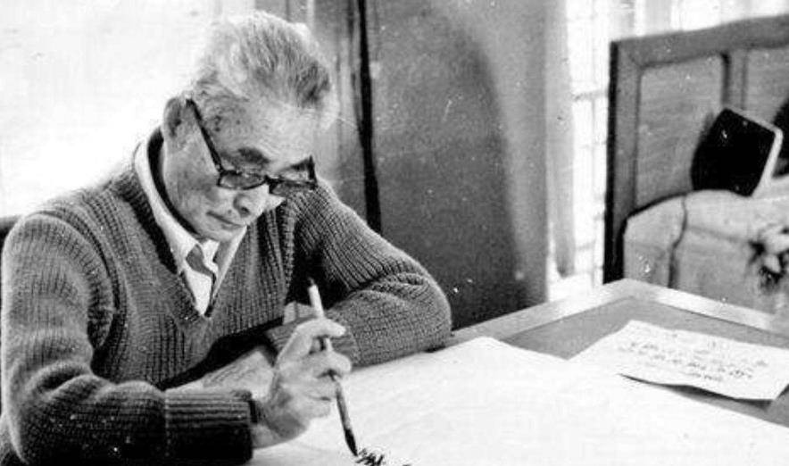 1977年,被特赦后的黄维看到一本册子,感叹:上面的名字让我惭愧