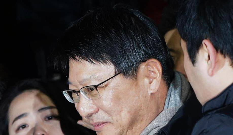 朴家三姐弟:朴槿惠不婚,妹妹嫁小14岁教授,弟弟娶小16岁律师