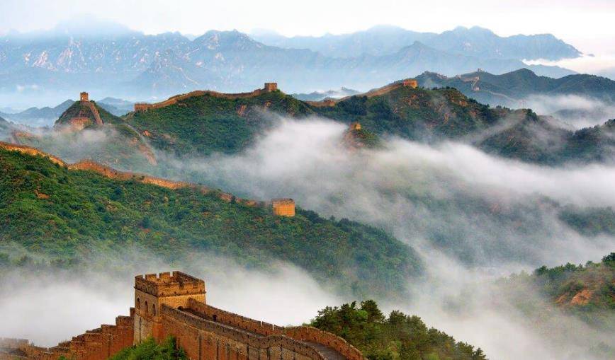 长城高度不足八米,能防住什么?美国学者:将欧洲给坑惨了