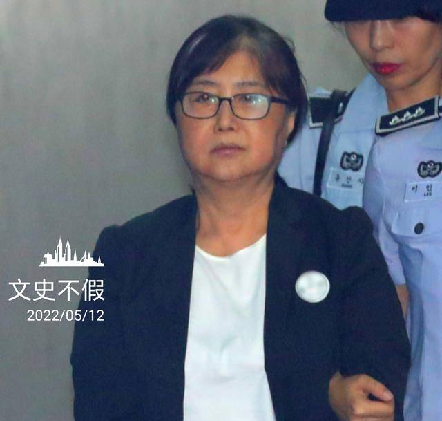 通过朴正熙和朴槿惠父女俩,如何看待韩国的"青瓦台魔咒"?