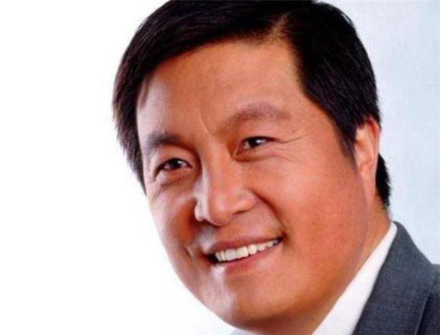 "玉帝"王卫国:回乡发现自己被印在冥币上,打官司却找不到人