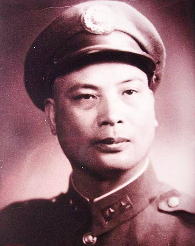抗日战争中,范汉杰参加了淞沪会战,八一三淞沪抗战和中条山战役,朱德