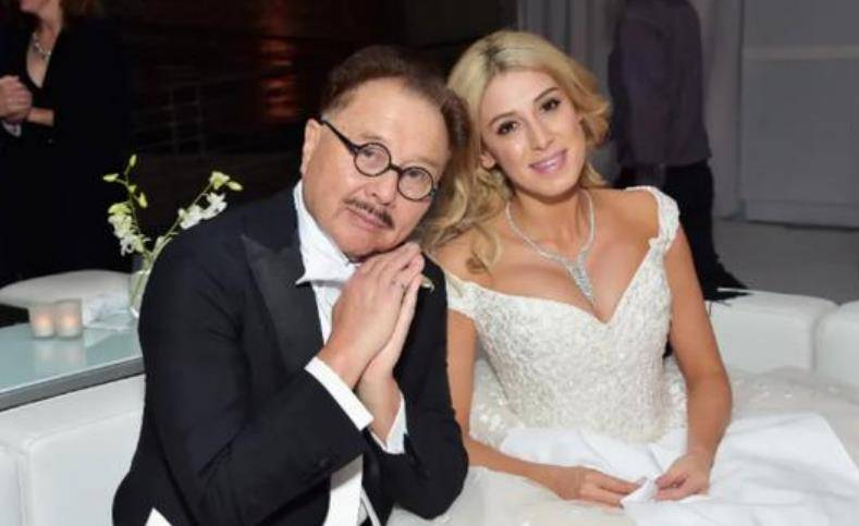 华裔食神周英华:一生迎娶4任妻子,80岁后又添一对子女