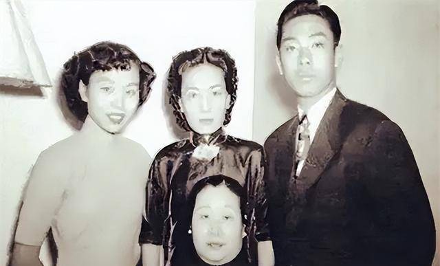 台湾杜月笙墓地:残破不堪,朝向上海,墓碑上方的八个字