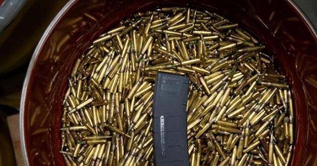 1982年,河南一军火库遭盗,300支枪不翼而飞,这是怎么回事?