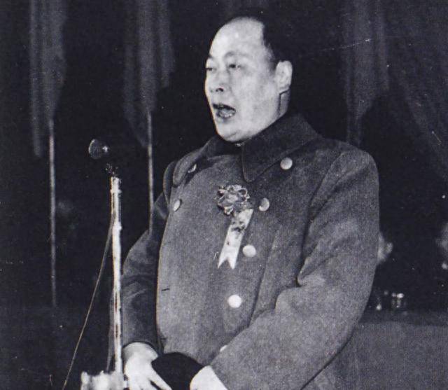 50年一国民党县长因生活困难求助陈毅,陈毅表态:我亲自来解决