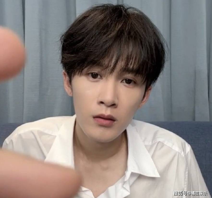 原创            相柳大人檀健次大大方方回应了演技油腻，长相思聊天室精彩直播-檀健次cue杨紫